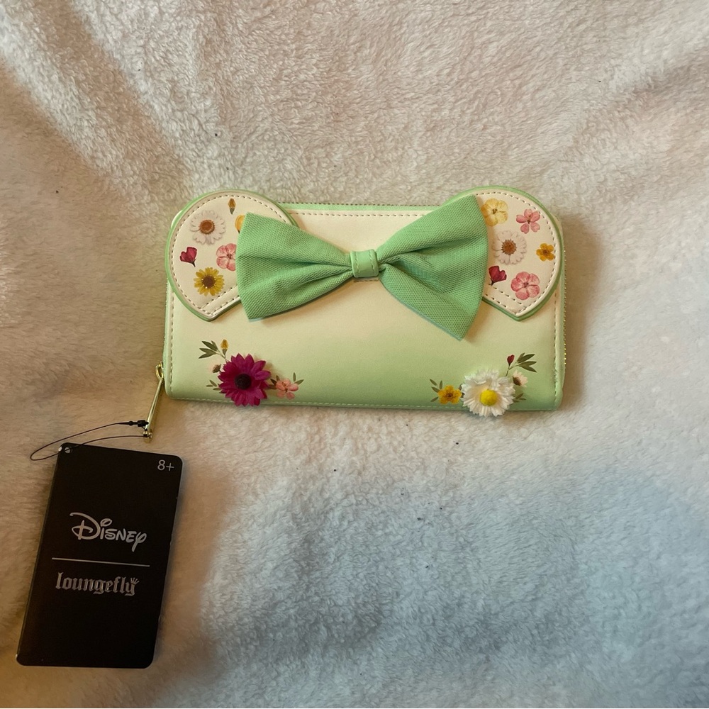 Disney Loungefly Ombre Green Wallet
